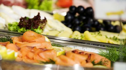 Verlockendes Frühstücksbüfett eines Edel-Hotels.