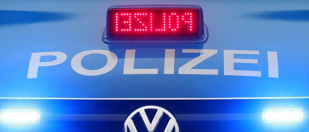 Ein Einsatzfahrzeug der Polizei.