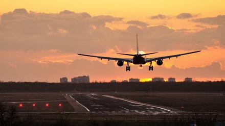 Drei Monate, und der erste Flughafen Tegel stand.