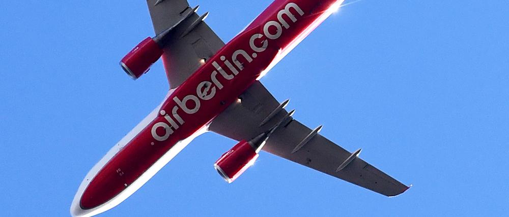 Ein Flugzeug der Fluggeselleschaft Air Berlin. (Archivbild)