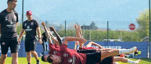 Der Klassenlehrer. Trainer Michael Köllner kann gut mit jungen Spielern. Davon hat der 48-Jährige viele in seinem Team.