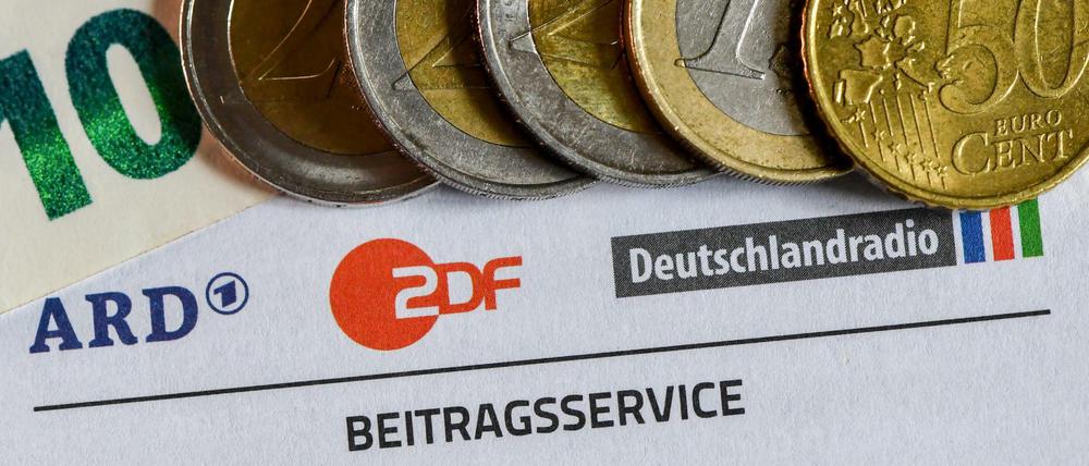 Der Beitragsservice von ARD, ZDF und Deutschlandradio hat in diesem Sommer bereits rund 800 000 Menschen angeschrieben, um zu klären, ob sie beitragspflichtig sind.