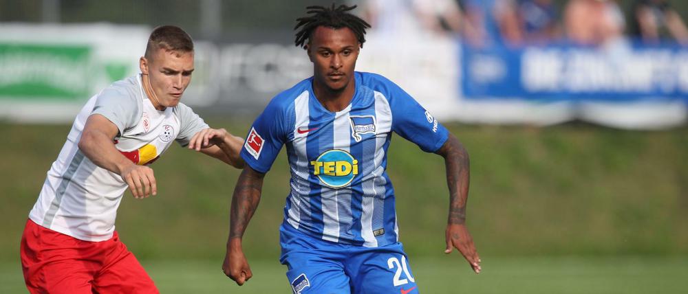 Jung, dynamisch, spielstark. Am Torabschluss will Valentino Lazaro (r.) aber noch einiges verbessern.