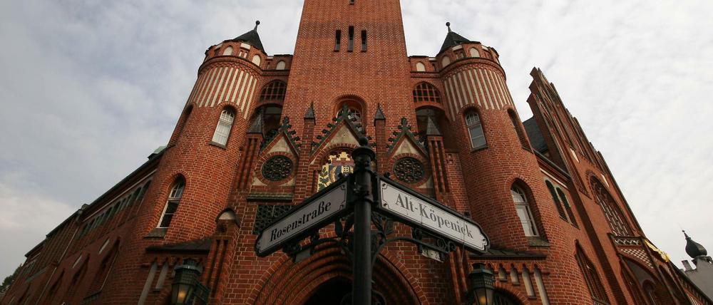 Eindrucksvolles Haus. Das historische Rathaus in Köpenick.