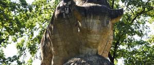 Das Tor zur Hölle liegt in Tempelhof. Paul Mersmann der Ältere schuf das Monstrum vom Alboinplatz Mitte der dreißiger Jahre.  