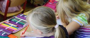 Initiative "Unsere Schule" will Schulprivatisierung verhindern