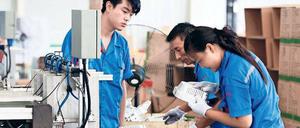 Vorzeichen. Mit Zöllen auf Stahl und Aluminium hat alles angefangen. Darunter leiden etwa Firmen, die wie diese in China Alu-Schalen herstellen.