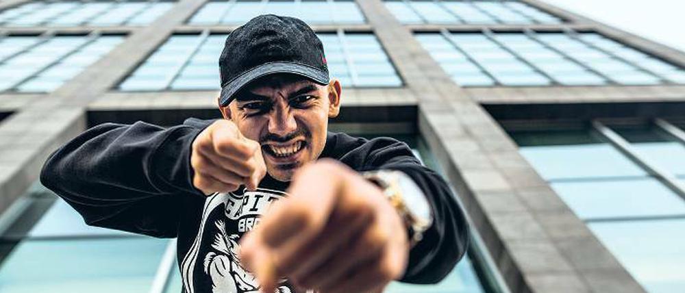 Über den Lieferanten wollen Fans Kontakt zu Rapper Capital Bra.