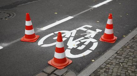 Für eine Radspur am Tempelhofer Damm müssen Radfahrer sich noch eine Weile gedulden.