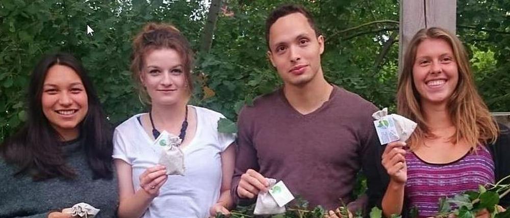 Cleanleaves-Gründer: Gabriela Maria Paredes Siml, Tabea Borrmann, Manuel Cosme und Nikola Tietze (v. l.).