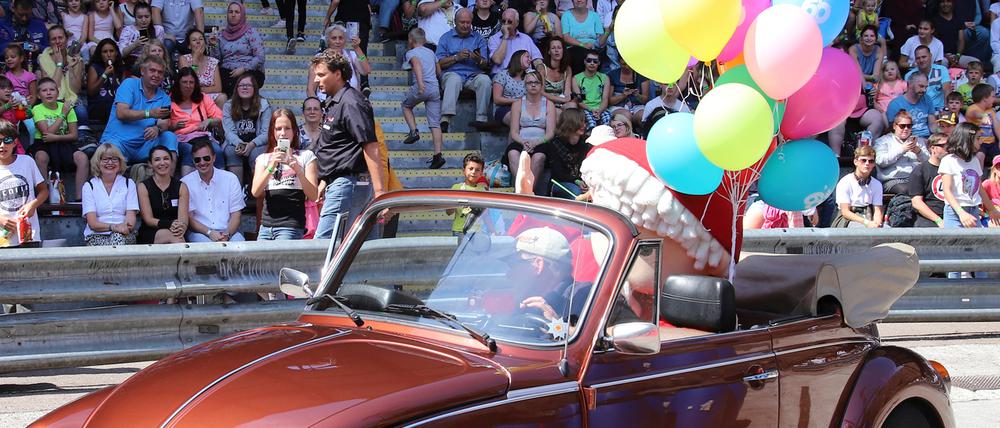 Publikumsliebling: Das Sandmännchen feiert mit beim 25. Jubiläum des Filmparks Babelsberg.