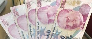 Scheine der türkischen Währung Lira.