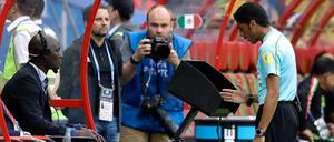 Nochmal draufgeschaut. DFB und DFL wollen beim Thema Videobeweis Klarheit schaffen.
