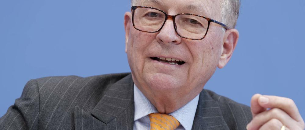 Wolfgang Ischinger (72) war beamteter Staatssekretär im Auswärtigen Amt sowie Botschafter in Washington und London. Seit 2008 leitet er die Münchner Sicherheitskonferenz.
