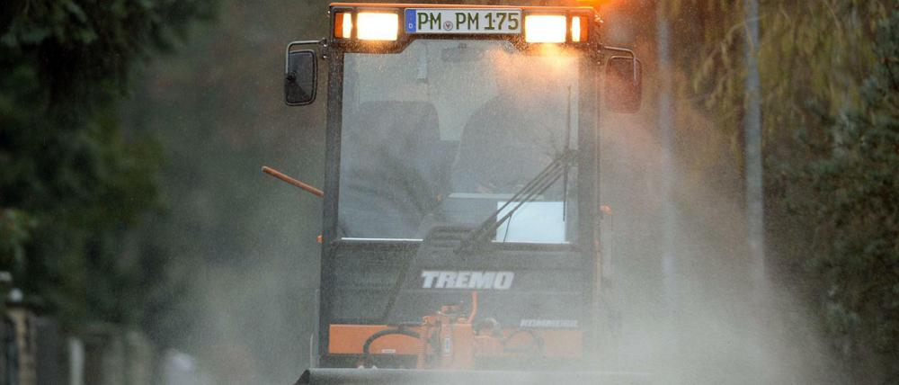„Es werden immer mehr Ressourcen für den Winterdienst bereitgestellt, doch in Zeiten des Klimawandels muss dies auch für den Sommer geschehen“, sagt SPD-Umweltpolitiker Buchholz.