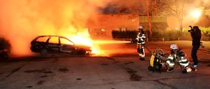 Die Feuerwehren hatten in der Nacht viele Einsätze.