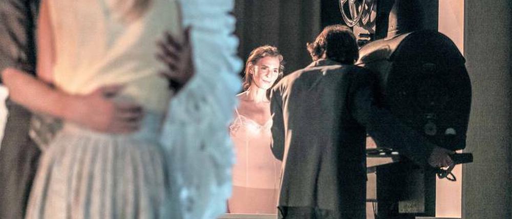 Tradition. Ende des Monats gastiert das Tanztheater Wuppertal mit einem neuen Stück in der Volksbühne.
