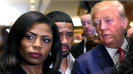 Omarosa Manigault Newman mit Donald Trump im November 2015.