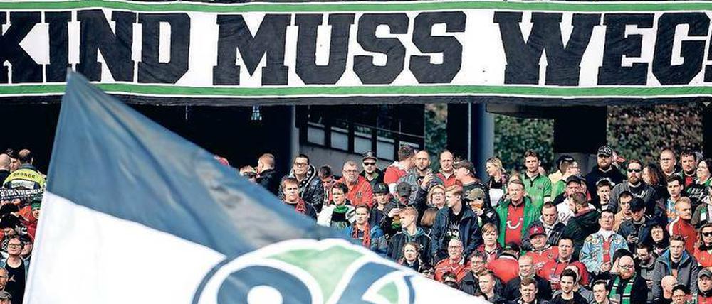 Gegner. Hannovers Fans und Präsident Martin Kind können sich einfach nicht anfreunden.