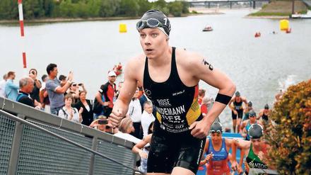 Blick nach vorn. Laura Lindemann lässt sich auch von kleinen Katastrophen im Rennen nicht beirren. Bei der EM in Glasgow kämpfte sie sich nach einem mäßigen Schwimmergebnis und einem Sturz wieder an die Medaillenränge heran.