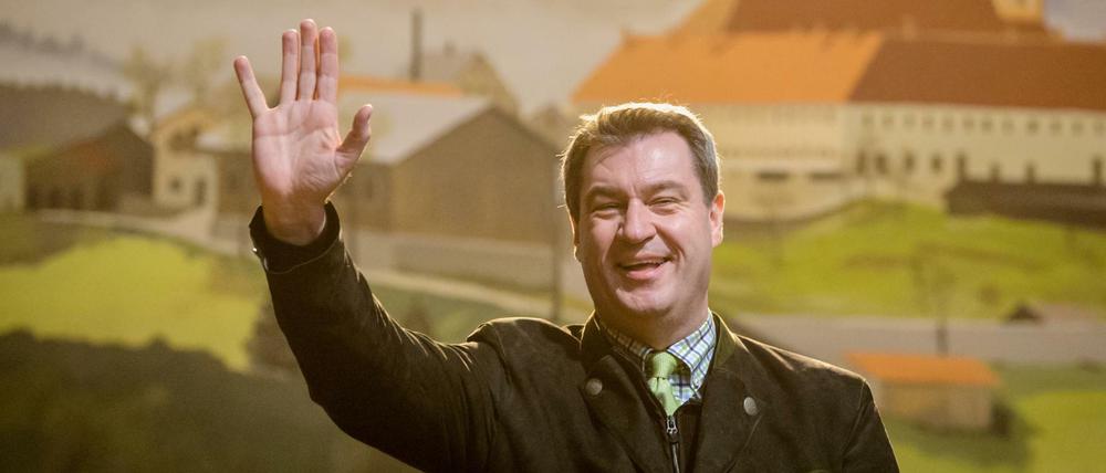 Markus Söder nach einer Rede in einem Bierzelt auf dem Reutberger Josefifest.