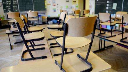 Eine Grundschule nach Unterrichtsende.