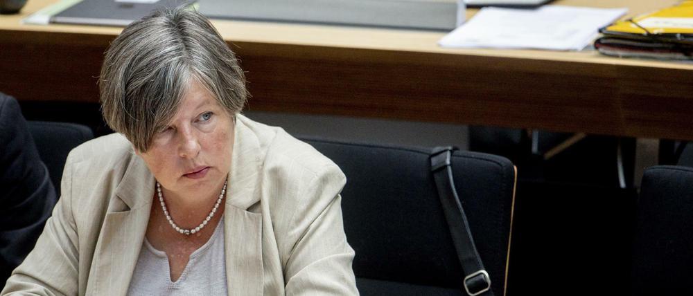 Fachkraft und Mangel. Baufacharbeiterin, Stadtplanerin und Stadtentwicklungssenatorin Katrin Lompscher.