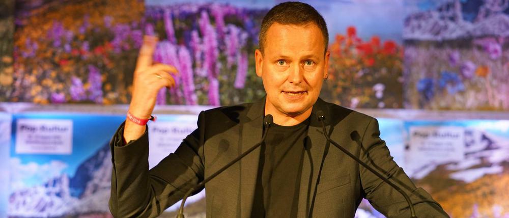 Eröffnung durch Klaus Lederer (Die Linke), Stellvertreter des Regierenden Bürgermeisters von Berlin sowie Kultur- und Europasenator von Berlin.