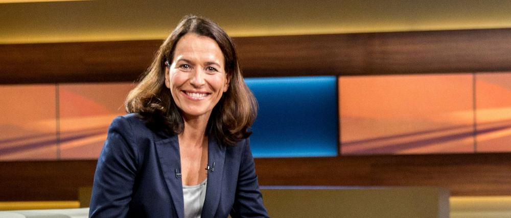 Anne Will freut sich am Sonntag um 21 Uhr 45 im Ersten auf Gäste und Zuschauer.