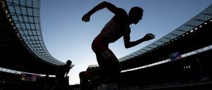 Nur für Nachtsportler: Ohne Sommerzeit hätten die Athleten bei der Leichtathletik-EM in Berlin im Dunkeln laufen müssen.