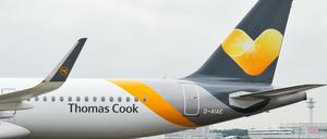 Das Heck eines Airbus A321 der Fluggesellschaft Condor mit dem Design des Tourismuskonzerns Thomas Cook auf dem Flughafen Frankfurt/Main (Symbolbild).