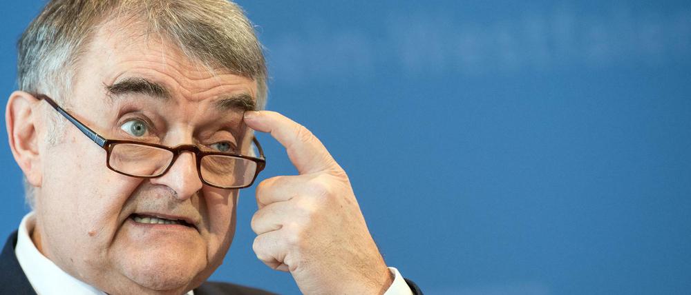 Nordrhein-Westfalens Innenminister Herbert Reul (CDU): Seine Aussage über die Justiz im Fall Sami A. wird stark kritisiert.