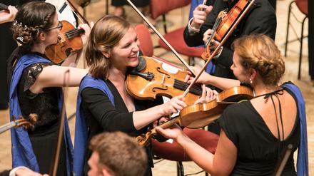 Gut gelaunt. Das European Union Youth Orchestra beim Young Euro Classic Festival