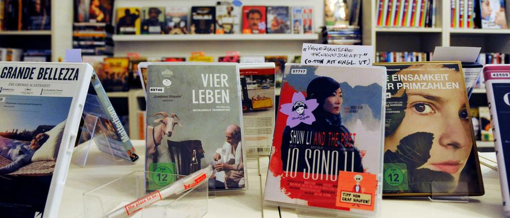 Spezielle Auswahl. Das gibt es eben nicht alles bei Netflix. Videotheken wie das Videodrom in Berlin verstehen sich auch als Vermittler von Filmwissen.