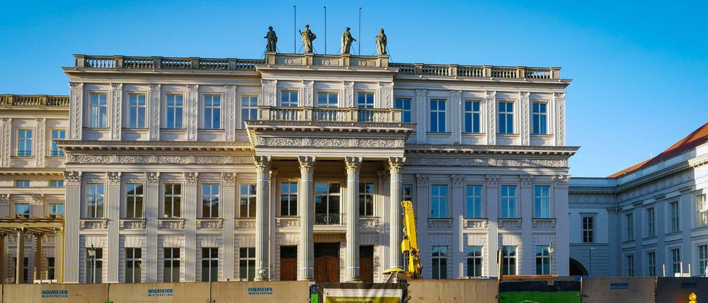 Baustelle vor dem Kronprinzenpalais