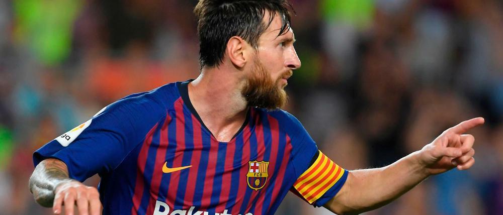 Nach vorne. Beim 3:0 erzielte Lionel Messi zwei Tore - eins davon war ein historisches.