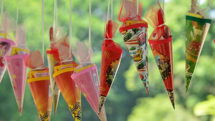 Erst die Zuckertüten, dann das Lernen. Aber mit wem? Vor allem an Grundschulen fehlen Lehrer.