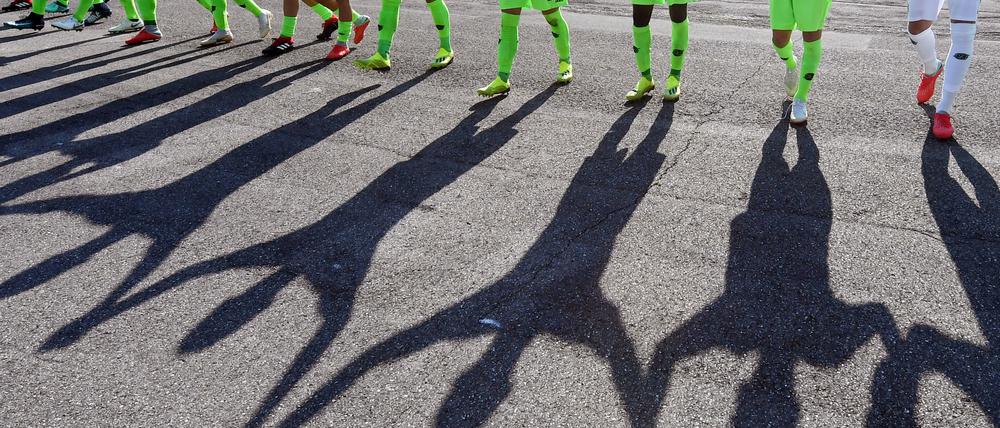 Lange Schatten werfen. Hannovers Spieler nach dem 6:0 in Karlsruhe im DFB-Pokal, dem ersten Pflichtspiel der Saison.