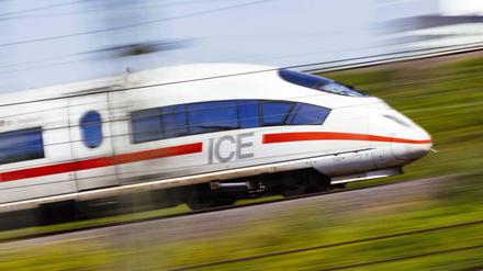 Ein ICE der Deutschen Bahn.