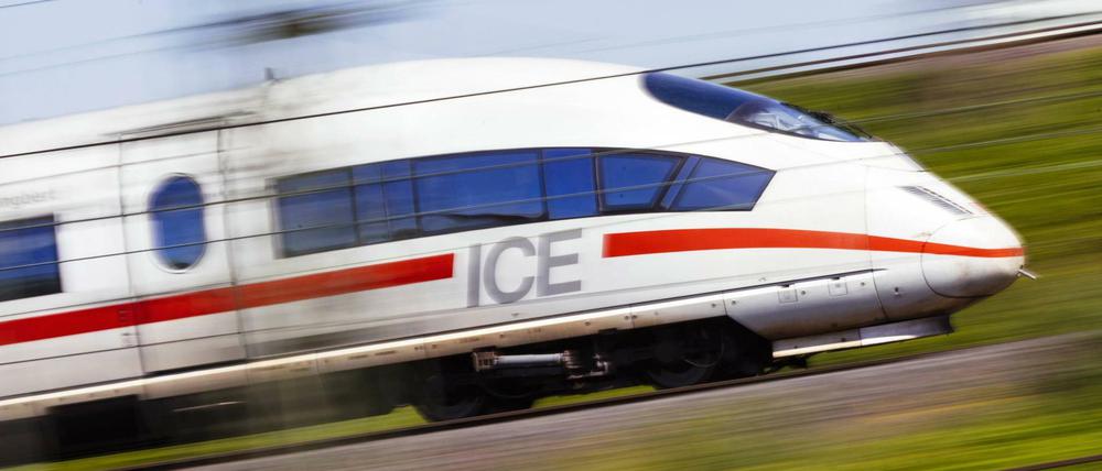 Ein ICE der Deutschen Bahn.