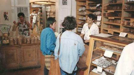 Der "Brotgarten" war 1978 eine der ersten Biobäckereien in Berlin. Inzwischen beschäftigt die Bäckerei in Charlottenburg 30 Mitarbeiter - und ist auf sechs Wochenmärkten mit Ständen vertreten.