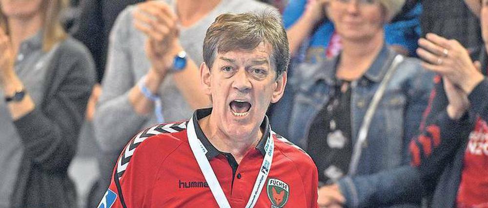 Velimir Petkovic, 62, muss mit den Füchsen Berlin am Donnerstag zum Auftakt der Handball-Bundesliga zu seinem alten Klub nach Göppingen (Beginn 19 Uhr, live bei Sky).