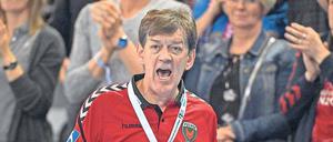 Velimir Petkovic, 62, muss mit den Füchsen Berlin am Donnerstag zum Auftakt der Handball-Bundesliga zu seinem alten Klub nach Göppingen (Beginn 19 Uhr, live bei Sky).