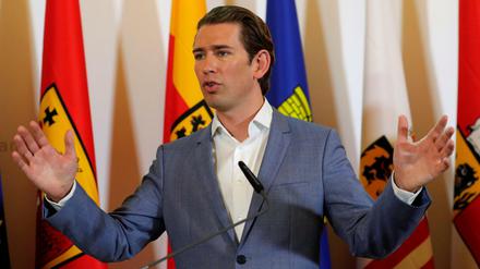 Österreichs Kanzler Sebastian Kurz spricht in Wien zur Presse.