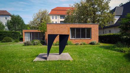 Haus Lemke. Nach einem Entwurf von Mies van der Rohe steht es in Alt-Hohenschönhausen.