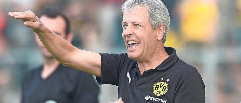 Lucien Favre arbeitet immer noch so akribisch wie bei Hertha BSC und in Mönchengladbach. 