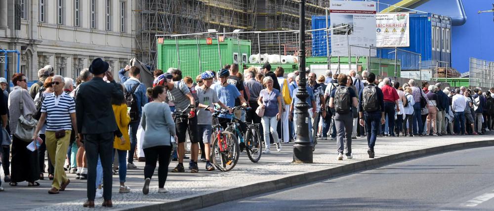Wo ist die Vision? Baustellen und Touristen prägen Berlins City. Martin Aarts sieht die Stadt auf einem falschen Weg.