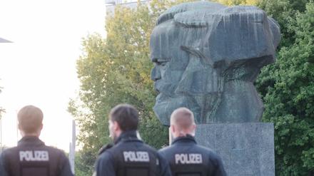 Chemnitz, die ehemalige Karl-Marx-Stadt, kommt nicht zu Ruhe. ARD aktuell informierte über einen Liveblog.