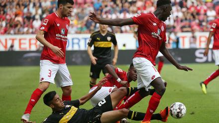 Viel Kampf und Krampf gab es zwischen dem VfB und Mainz 05.