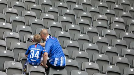 Alleine gelassen: So fühlten sich viele Hertha-Fans nach dem Spiel gegen Nürnberg, bei dem erstmals die Stadionhymne geändert worden war.